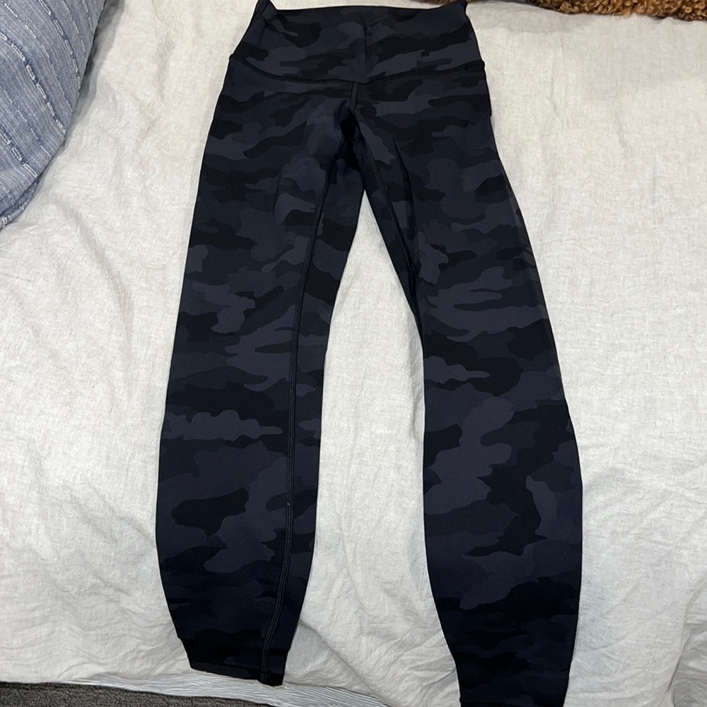 Like brand new Lululemon wunder under leggings